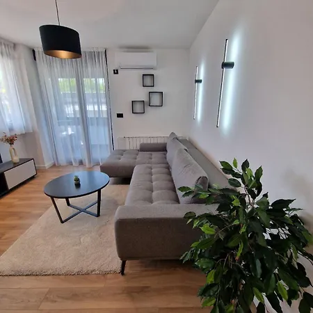 District 21 דירה